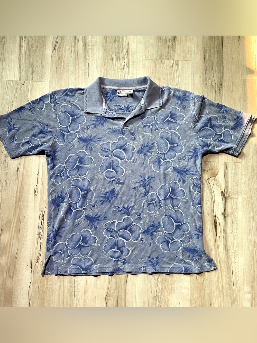 Cherokee Waikiki Wear Light Blue Floral Hawaiian Polo Shirt, tropical size Large